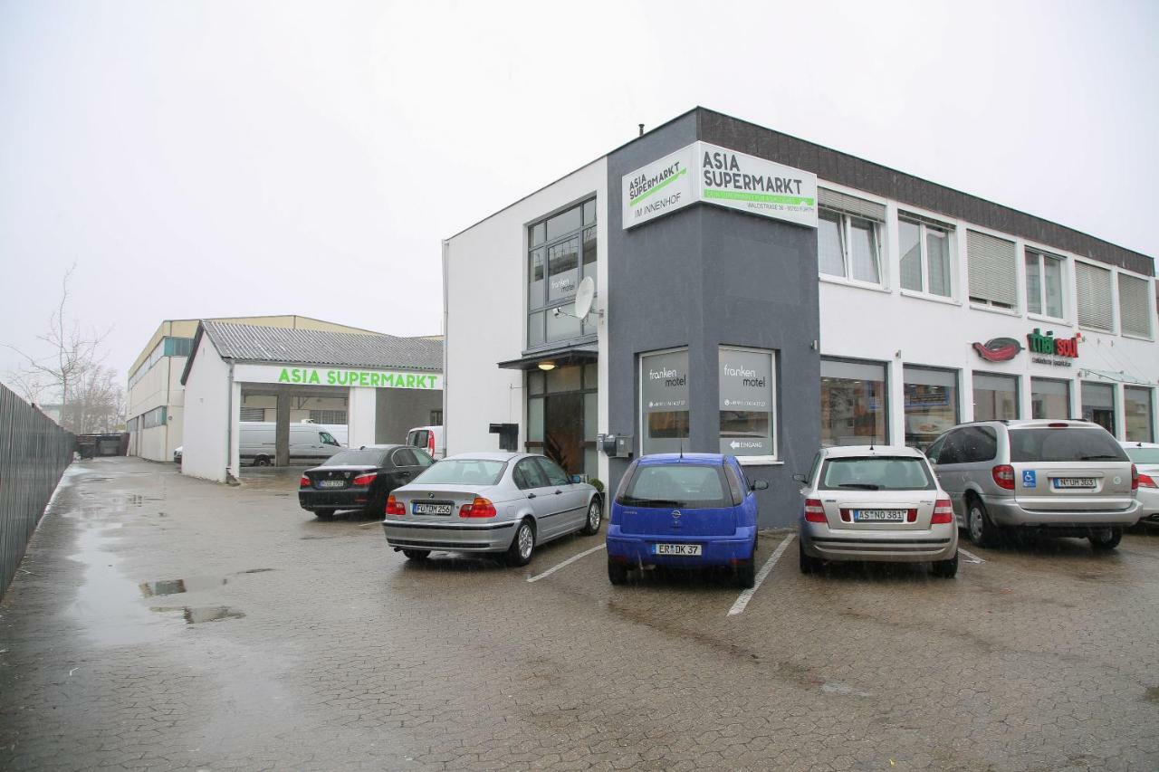 Franken Motel Фюрт Экстерьер фото